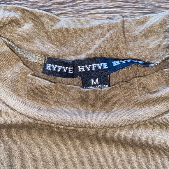 Hyfve size medium stunning flutter sleeves top - Picture 4 of 4